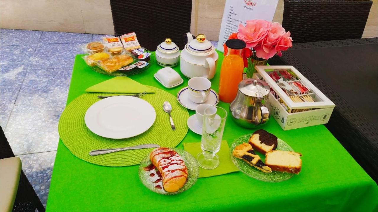 Il Roseto Bed and Breakfast Frosinone Exteriör bild