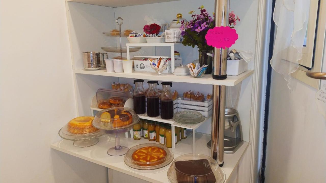 Il Roseto Bed and Breakfast Frosinone Exteriör bild