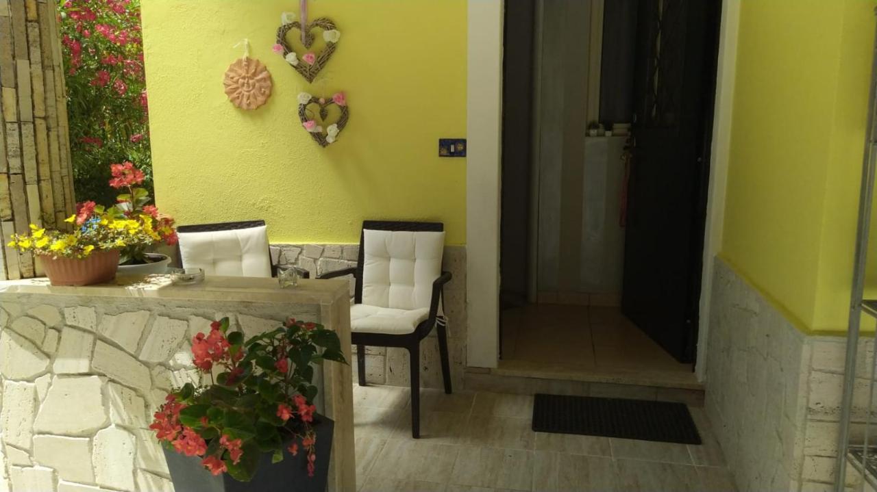 Il Roseto Bed and Breakfast Frosinone Exteriör bild