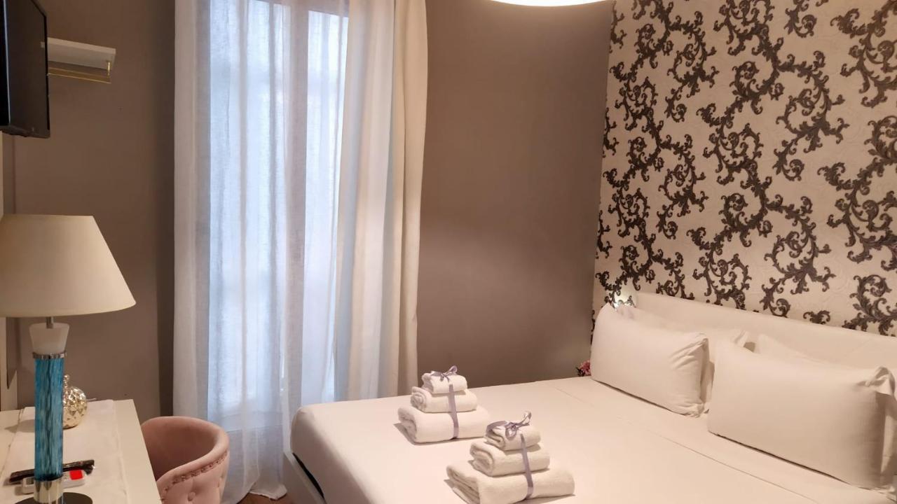 Il Roseto Bed and Breakfast Frosinone Exteriör bild