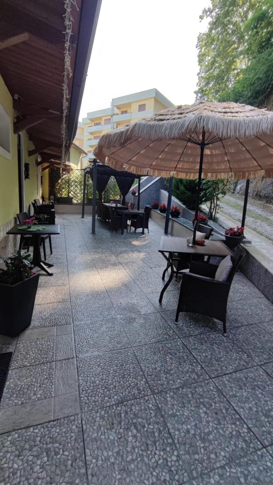 Il Roseto Bed and Breakfast Frosinone Exteriör bild