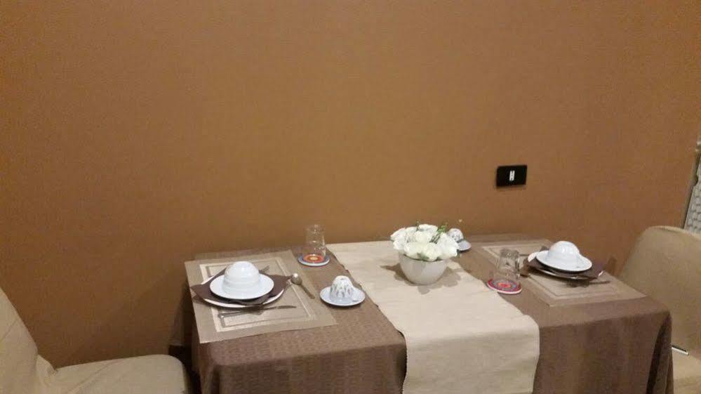 Il Roseto Bed and Breakfast Frosinone Exteriör bild