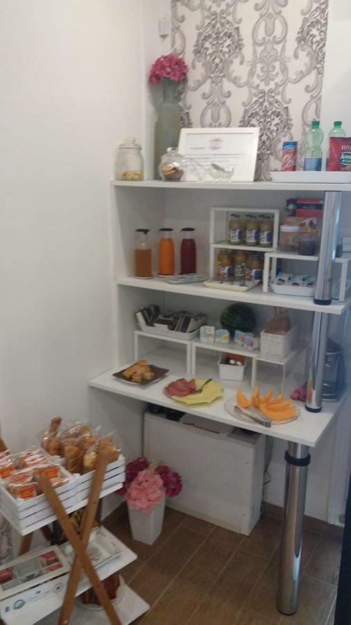 Il Roseto Bed and Breakfast Frosinone Exteriör bild